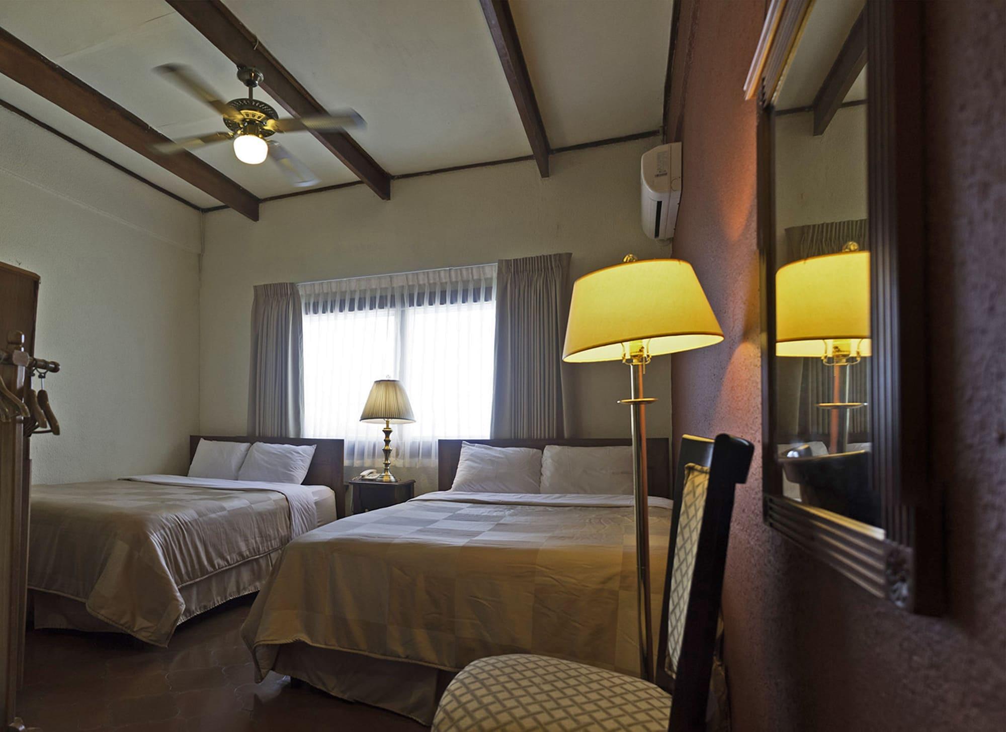 Hotel Del Patio Flores Εξωτερικό φωτογραφία