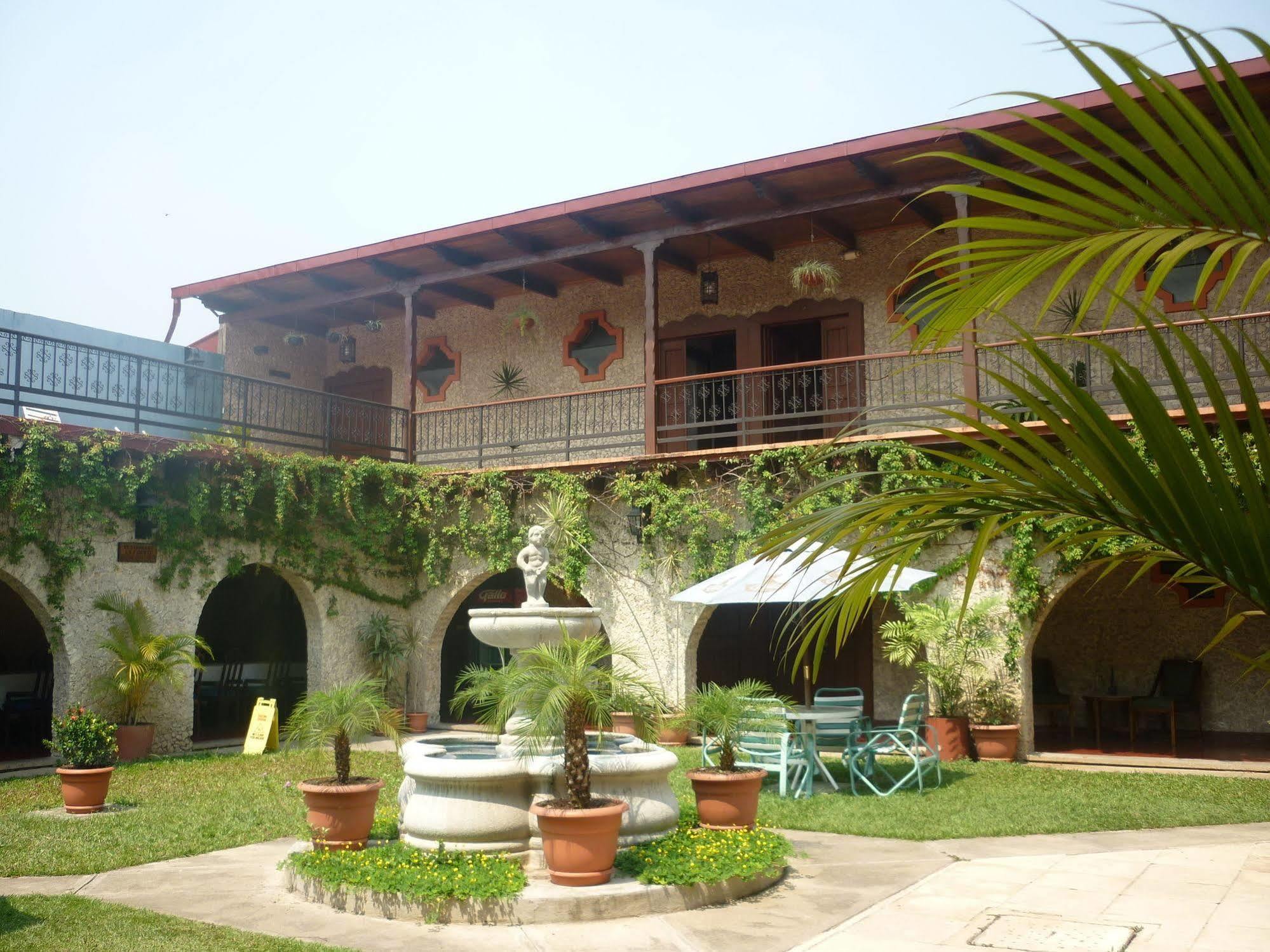 Hotel Del Patio Flores Εξωτερικό φωτογραφία